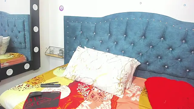 Milf-Prettyboobs online show from 04.06.26