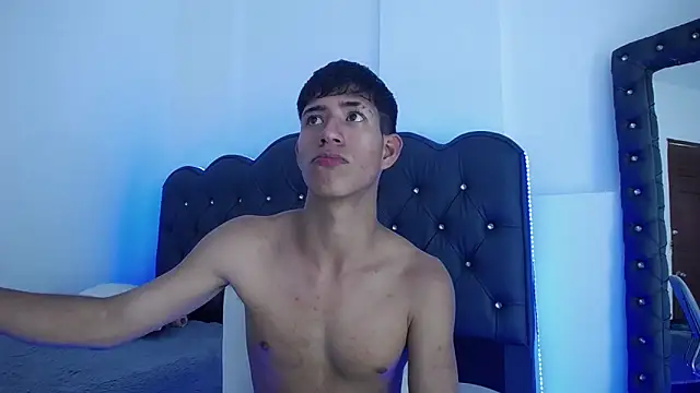 dareck 18 online show from 03.20.25