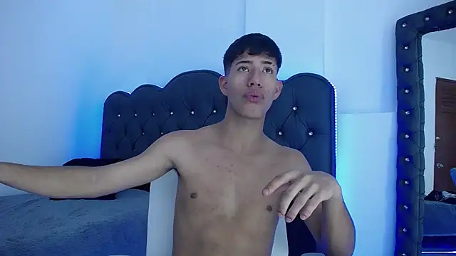 dareck 18 online show from 03.23.25