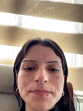 Snapshot of val_zx chatting on 10.30.25 val zx online show from 10.30.25