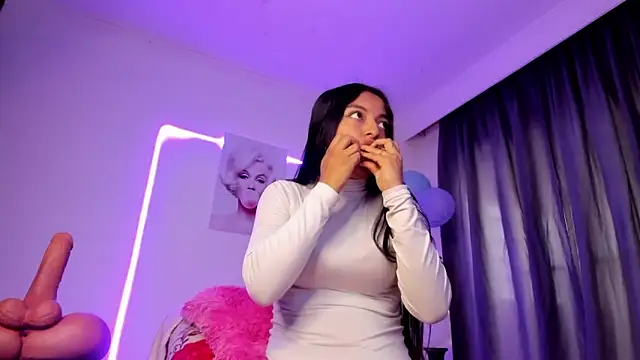 Snapshot of sweet_cinamon chatting on 02.13.26 sweet cinamon online show from 02.13.26