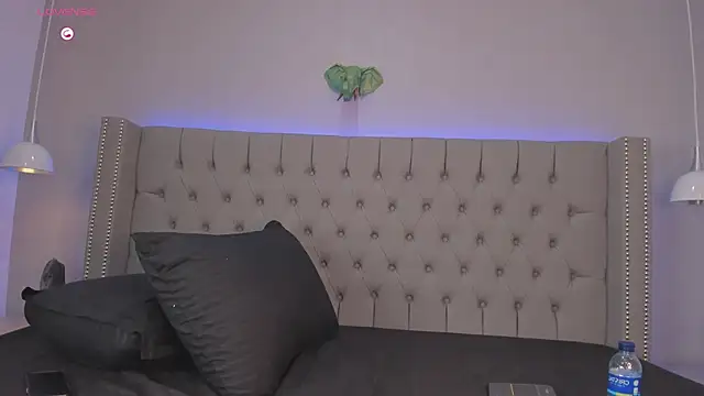 Emiliana Rios online show from 03.20.25