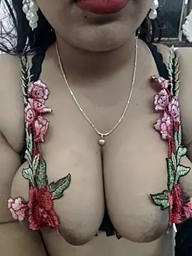 Snapshot of priya_00143 chatting on 07.03.26 priya 00143 online show from 07.03.26