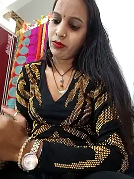 Hotty-Nidhi online show from 11.21.25