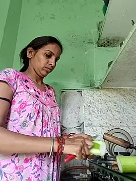 Hotty-Nidhi online show from 02.26.26