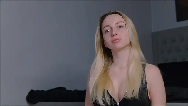 AlexisWhit online show from 02.08.26