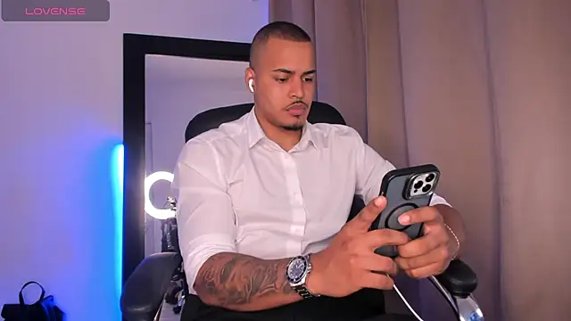 AshtonnSummer online show from 03.20.25