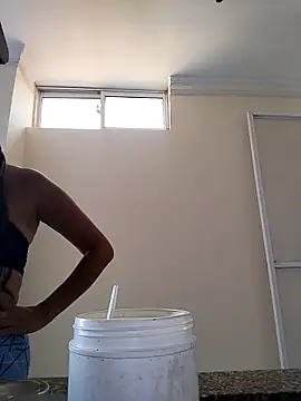 Snapshot of AllysonDawson chatting on 03.22.25 AllysonDawson online show from 03.22.25