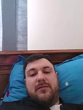 Snapshot of hugedickedd chatting on 02.19.26 hugedickedd online show from 02.19.26