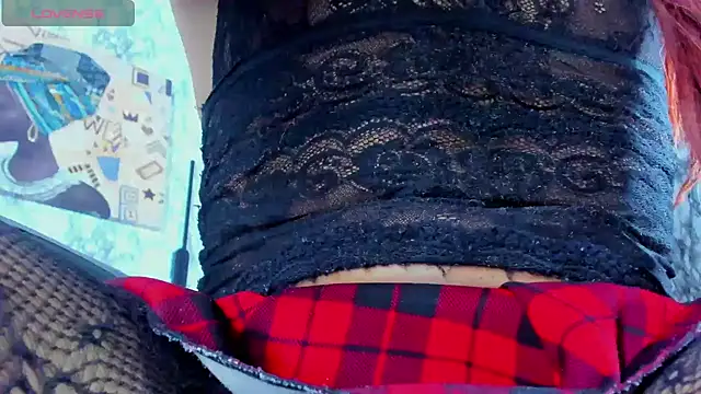 Snapshot of Dayana_20cm chatting on 09.16.25 Dayana 20cm online show from 09.16.25