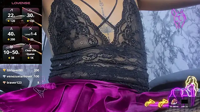 Snapshot of Dayana_20cm chatting on 11.08.25 Dayana 20cm online show from 11.08.25