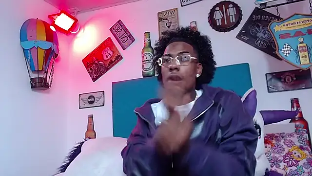 lili roussi online show from 12.20.25