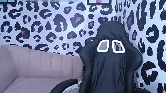 Snapshot of valeria_a1 chatting on 03.19.25 valeria a1 online show from 03.19.25