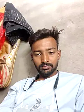 India HOT23 online show from 05.10.26
