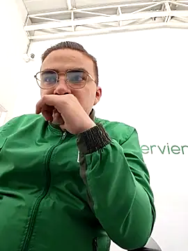 Snapshot of Andy-rtg chatting on 12.22.25 Andy-rtg online show from 12.22.25