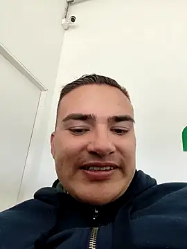 Snapshot of Andy-rtg chatting on 04.07.26 Andy-rtg online show from 04.07.26