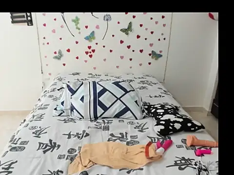 Olgahunder online show from 03.16.25