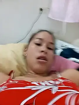 Snapshot of Sexi_girl29 chatting on 10.18.25 Sexi girl29 online show from 10.18.25