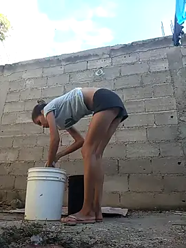 Snapshot of Sexi_girl29 chatting on 10.18.25 Sexi girl29 online show from 10.18.25