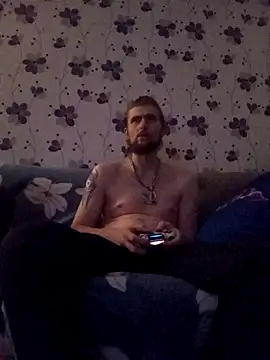 Snapshot of ThePython666 chatting on 10.08.25 ThePython666 online show from 10.08.25