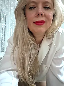 Snapshot of Irina3718 chatting on 04.18.26 Irina3718 online show from 04.18.26