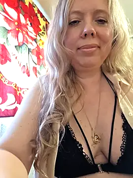 Snapshot of Irina3718 chatting on 05.04.26 Irina3718 online show from 05.04.26