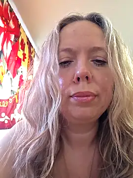 Snapshot of Irina3718 chatting on 05.23.26 Irina3718 online show from 05.23.26