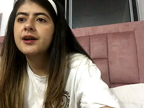 skyler1195 online show from 11.24.25