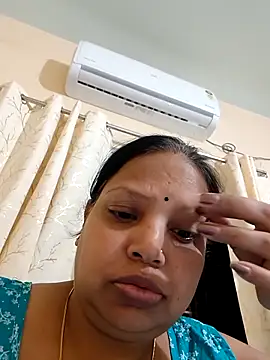 Snapshot of Arohi35 chatting on 03.18.26 Arohi35 online show from 03.18.26