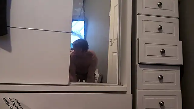 Snapshot of Nick-Ox chatting on 02.06.26 Nick-Ox online show from 02.06.26