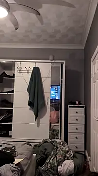 Snapshot of Nick-Ox chatting on 02.16.26 Nick-Ox online show from 02.16.26