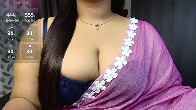 Snapshot of _Lisha_ chatting on 10.29.25 Lisha online show from 10.29.25