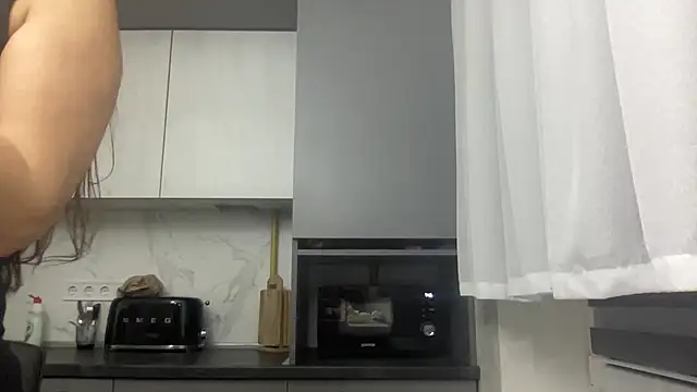 Snapshot of AngelinaMeov chatting on 03.18.25 AngelinaMeov online show from 03.18.25