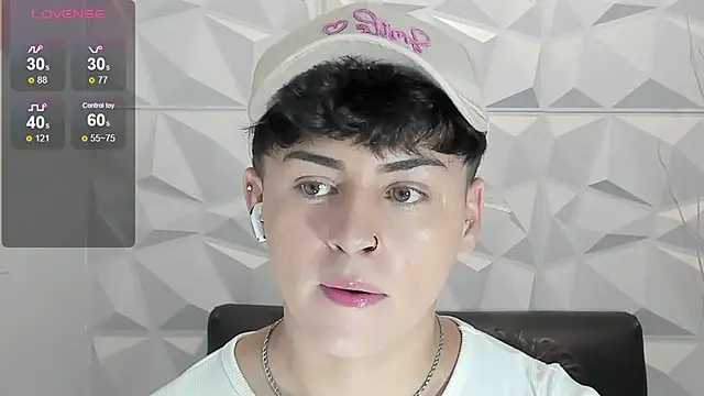 Snapshot of Sam_Daves chatting on 02.10.26 Sam Daves online show from 02.10.26