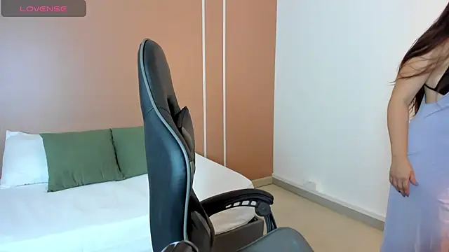 sophia martinezz  online show from 09.22.25