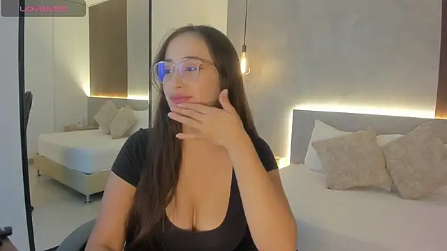 sophia martinezz  online show from 02.16.26