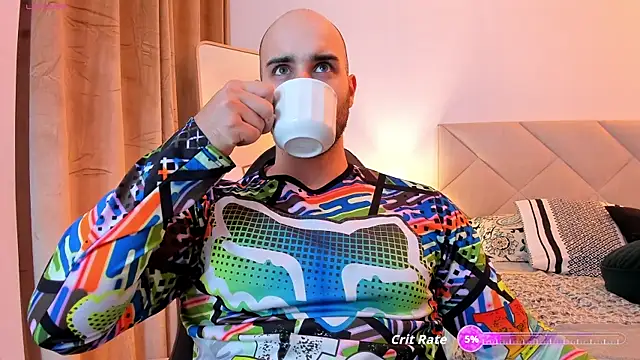 Snapshot of Chris_Alzate chatting on 10.06.25 Chris Alzate online show from 10.06.25