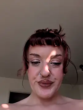 Petite Juicy Olive online show from 11.20.25