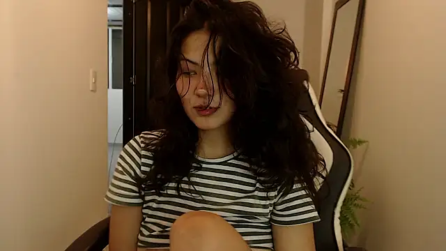 Snapshot of Asaray_T chatting on 03.22.26 Asaray T online show from 03.22.26