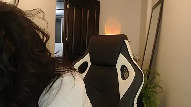 Snapshot of Asaray_T chatting on 03.29.26 Asaray T online show from 03.29.26