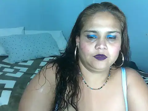 Snapshot of clover_cams1874 chatting on 09.13.25 clover cams1874 online show from 09.13.25