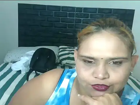 clover cams1874 online show from 02.04.26