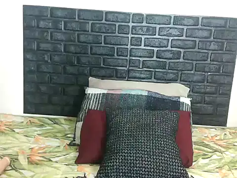 Snapshot of clover_cams1874 chatting on 05.06.26 clover cams1874 online show from 05.06.26