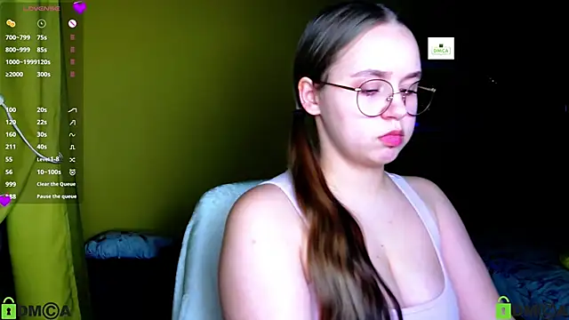 Snapshot of Lilysweet13 chatting on 11.25.25 Lilysweet13 online show from 11.25.25