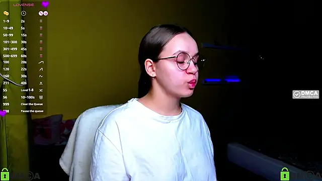 Snapshot of Lilysweet13 chatting on 01.17.26 Lilysweet13 online show from 01.17.26