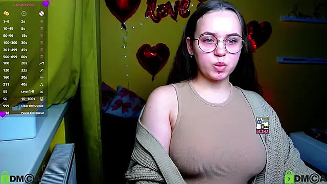 Snapshot of Lilysweet13 chatting on 02.08.26 Lilysweet13 online show from 02.08.26