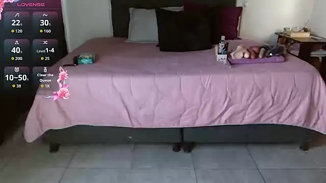 Snapshot of mia_velvet1 chatting on 09.12.25 mia velvet1 online show from 09.12.25