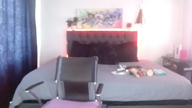 Snapshot of mia_velvet1 chatting on 10.11.25 mia velvet1 online show from 10.11.25