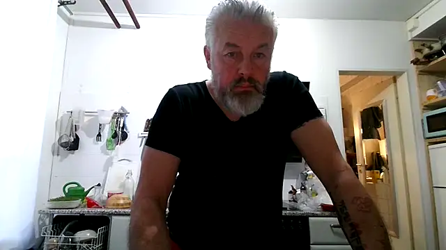 Snapshot of Berg_Boy chatting on 02.23.26 Berg Boy online show from 02.23.26