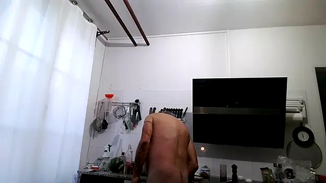 Snapshot of Berg_Boy chatting on 07.08.26 Berg Boy online show from 07.08.26